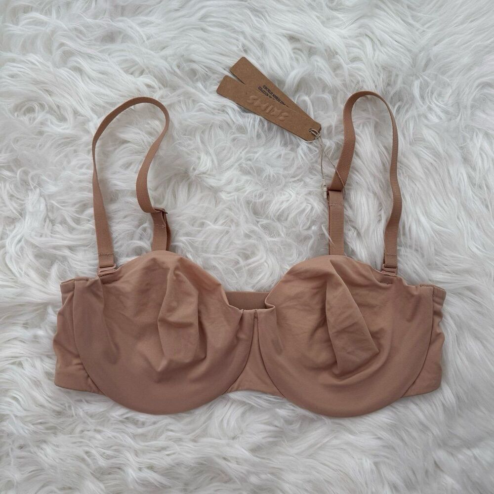 Skims Smoothing Intimates Strapless Bra Clay Size 36C